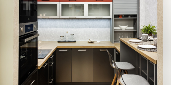 Lia AGT inox-agyagvörös konyhabútor